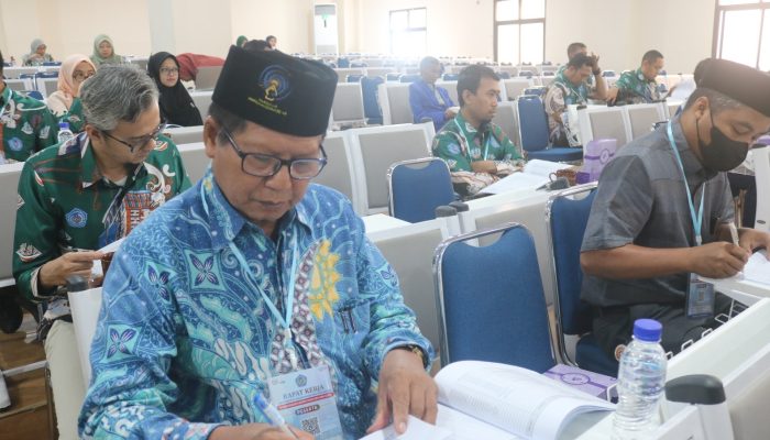 Raker Komisi B Unismuh Makassar Bahas Program Penguatan SDM dan Sarana Prasarana Menuju Internasionalisasi Kampus