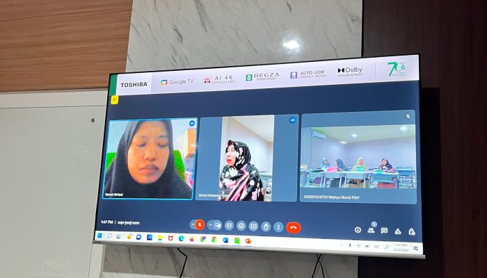 Mahasiswi Bahasa Inggris Unismuh Hadapi Ujian Skripsi di Ranjang Rumah Sakit