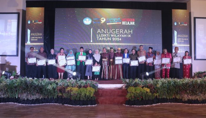 Bukti Kesungguhan Kelola Perguruan Tinggi, Unismuh Makassar Terima 11 Penghargaan dari LLDIKTI IX