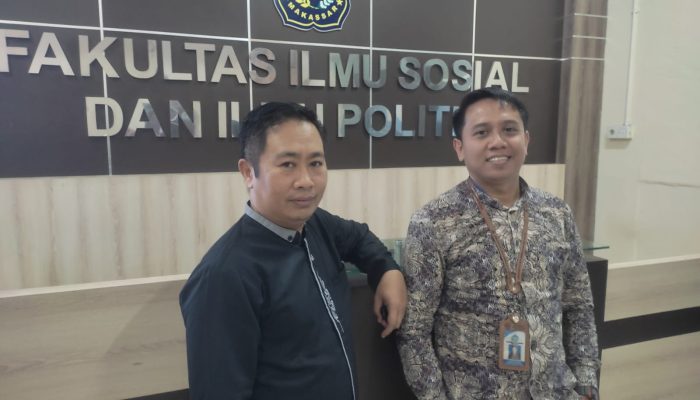 Ta’aruf Mahasiswa Baru FISIP Unismuh Makassar Ditandai Pemberian Penghargaan Bagi Mahasiswa Dosen dan Tendik Favorit