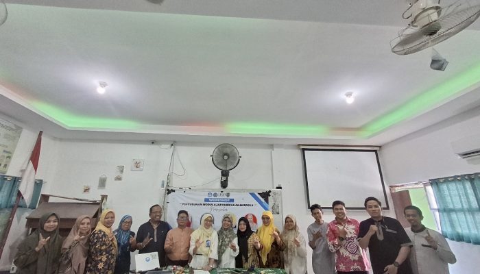 Tim PKM Unismuh Gelar Pelatihan Guru di SMA Muhammadiyah 9 Makassar: Fokus Penyusunan Modul PBL dan PjBL