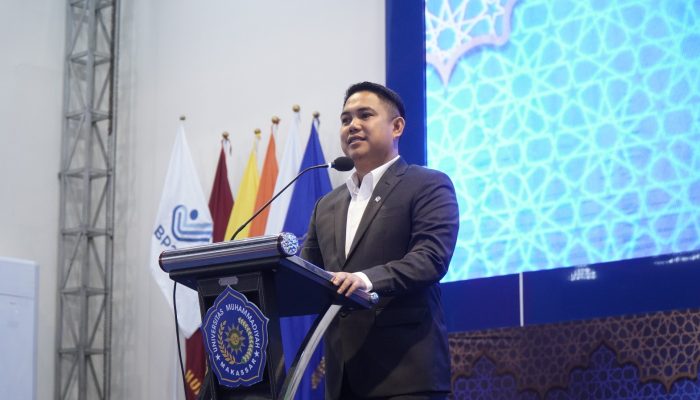Peluang dan Tantangan Pekerja Migran, Dibahas Wamen Zulfikar dalam Kuliah Tamu di Unismuh Makassar