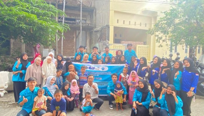 Kepedulian HMP PGSD Unismuh, Berbagi dengan Anak Yatim di Panti Asuhan Al-Bahri