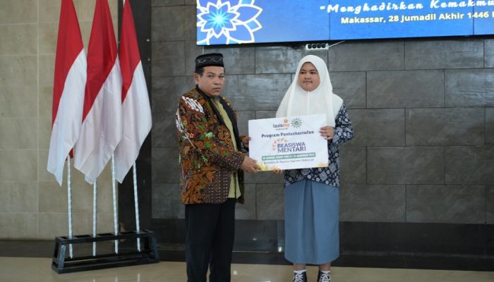 Dukung Pendidikan, Lazismu Makassar Berikan Beasiswa Rp67 Juta bagi Siswa Kurang Mampu