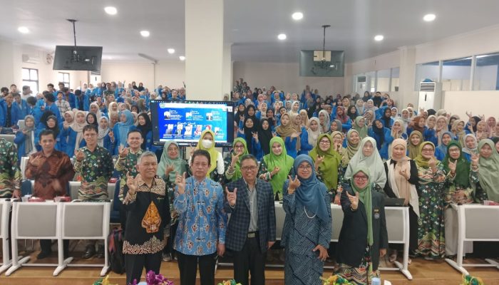 2nd IECON Unismuh Makassar, Eksplorasi Peran AI untuk Inovasi dan Pertumbuhan Berkelanjutan