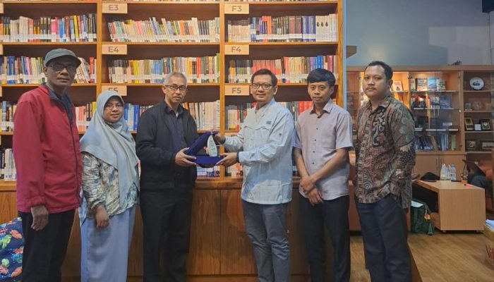Prodi Ilmu Pemerintahan Unismuh Lakukan Benchmarking Pengelolaan Laboratorium Berstandar LAMSPAK di UMY