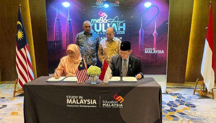 Unismuh Makassar dan AeU Malaysia Perluas Kolaborasi Internasional Lewat MoU di Jakarta