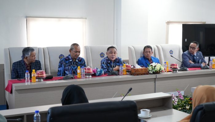 Asesor LAMDIK Kunjungi Unismuh untuk Tingkatkan Mutu Prodi S2 Bahasa Inggris