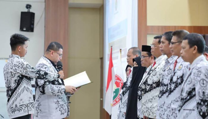 Pengurus Baru PGRI Makassar Resmi Dilantik, Pemkot Siapkan Insentif dan Perbaikan Infrastruktur Pendidikan