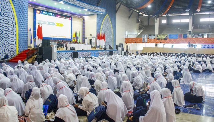 Mahasiswa Baru FEB Unismuh Disambut dengan Semangat Akademik dan Literasi Keuangan