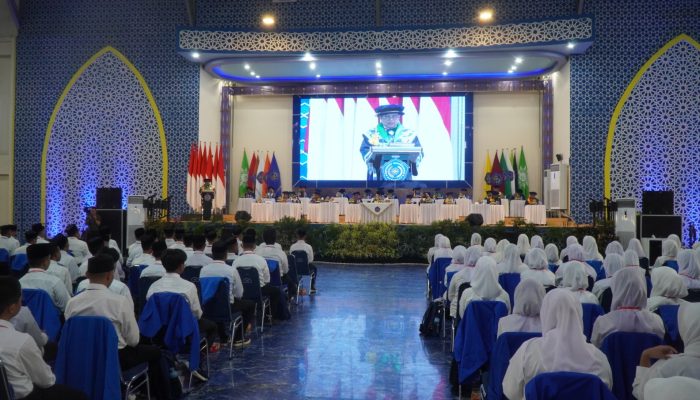 Pengukuhan 9.529 Maba Unismuh, Wakil Rektor I: Mahasiswa Unismuh Harus Unggul Akademik dan Berkarakter Muhammadiyah