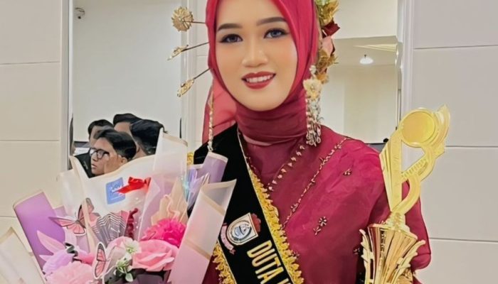 Widia Astuti Persembahkan Prestasi untuk Unismuh di Ajang Duta Wisata Makassar