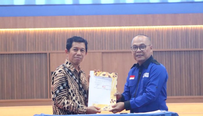 Gelar Pelantikan di Unismuh, APTIKOM Sulsel Dorong Kolaborasi Digital dan Riset Menuju Indonesia Emas 2045