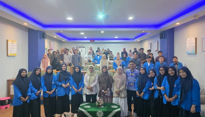 Seminar Ekonomi Islam, Unismuh Tekankan Peran Mahasiswa dalam Menguatkan Literasi Syariah