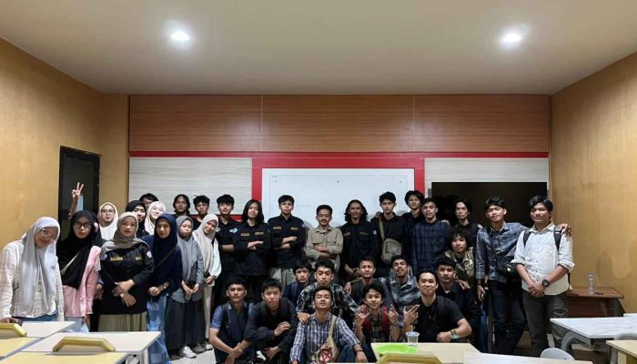 JARAK HMA-FT Unismuh Makassar Perkuat Kompetensi Mahasiswa melalui Materi Lobi dan Negosiasi