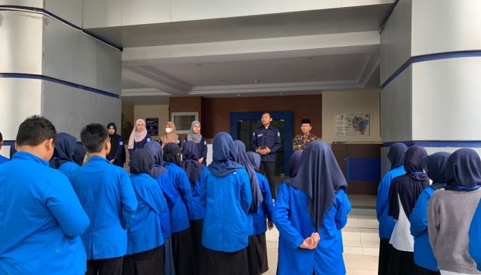 Safari UKM Bahasa Unismuh, Menyiapkan Kader Mahasiswa Berdaya Saing Global