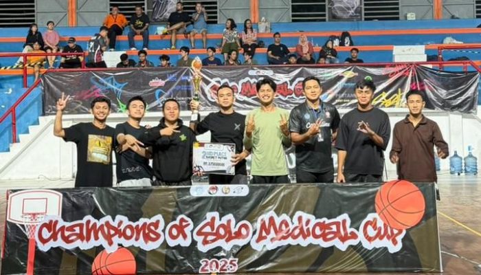 Debut di Turnamen Bola Basket Solo Medical Cup, FKIK Unismuh Makassar Raih Runner-up Nasional