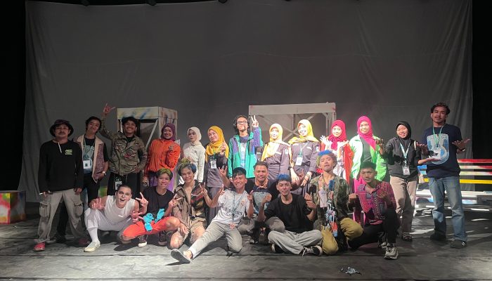 UKM Seni Budaya Talas Unismuh Makassar Torehkan Prestasi di Festival Teater Mahasiswa Indonesia XIX Se-Sulselbar