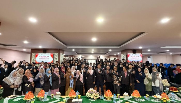 Fakultas Teknik Unismuh Makassar Lepas 108 Mahasiswa ke Gerbang Profesional