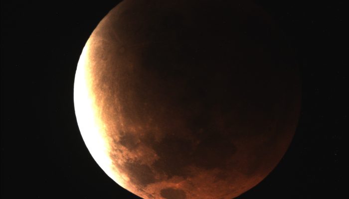 Gerhana Bulan Total Hadir Saat Berbuka, Observatorium Unismuh Makassar Gelar Pengamatan