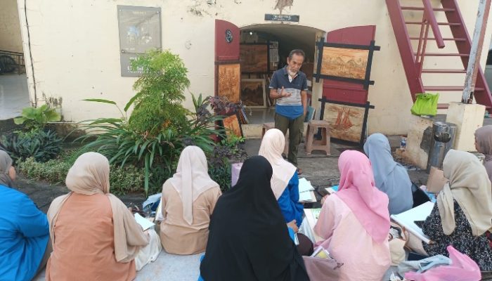 Zaenal Beta Ajak Mahasiswa PGPAUD Unismuh Kenalkan Seni dan Budaya Lokal Sejak Usia Dini