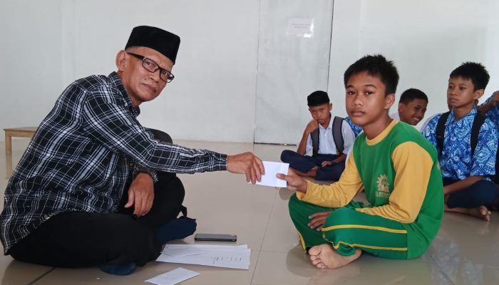 Penyuluhan Bahaya Rokok dan Kedisiplinan Digelar di MTs Muhammadiyah Bontorita Galesong