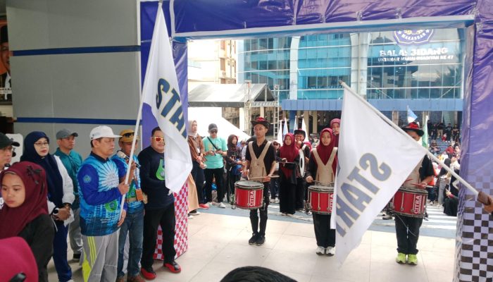 Peringati Milad ke-63, Unismuh Makassar Gelar Jalan Sehat dan Dilepas Langsung oleh Rektor