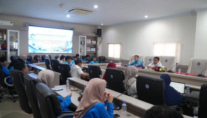 Lepas Puluhan Peserta KKN-MAs, Prof Andis: Kalian Duta Unismuh dan Muhammadiyah di Malang