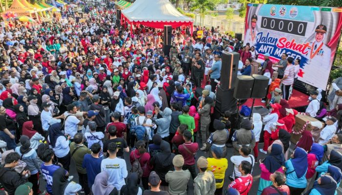 Gubernur Sulsel Lepas Ribuan Peserta Jalan Sehat Harmoni Kemanusiaan
