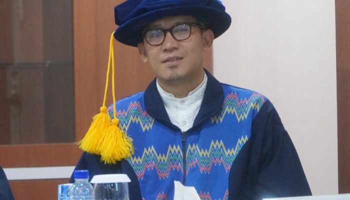 81 Tahun Indonesia Merdeka, Mengapa Warga Ulumanda Masih Harus Ditandu?