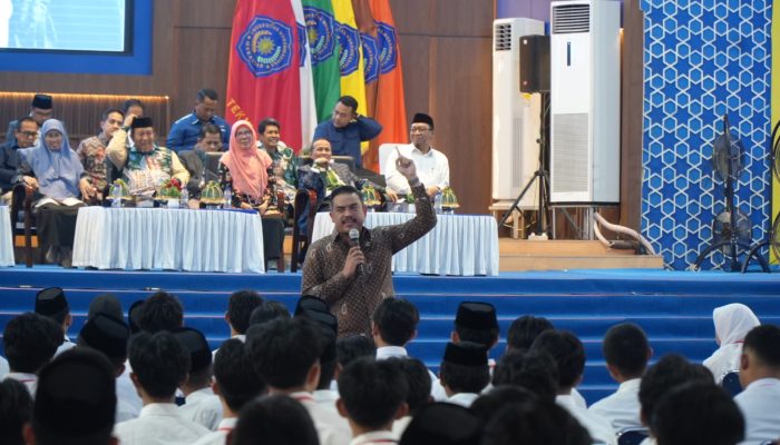 Usai Kuliah Umum di Unismuh, Menteri UMKM Dorong Program Kewirausahaan untuk Mahasiswa dan Dosen