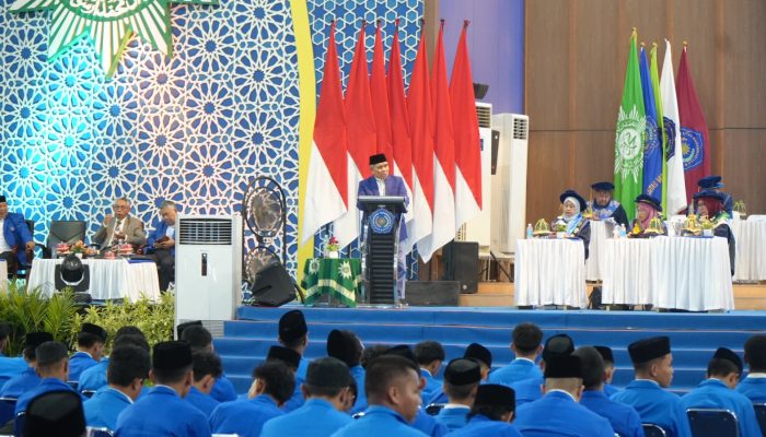 PWM Sulsel ke Maba Unismuh: Jangan Semua Masalah Dijadikan Status, Hadapi dengan Sabar dan Salat