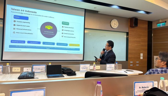 Dari Infrastruktur ke Masyarakat Tangguh, Pesan Rektor Unismuh di CYUT Taiwan