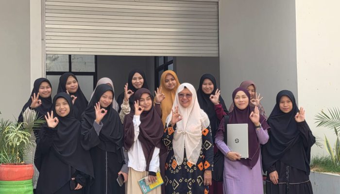 Kunjungi Bank Sampah SWSC, Mahasiswa Pesmadina Pelajari Ekonomi Sirkular